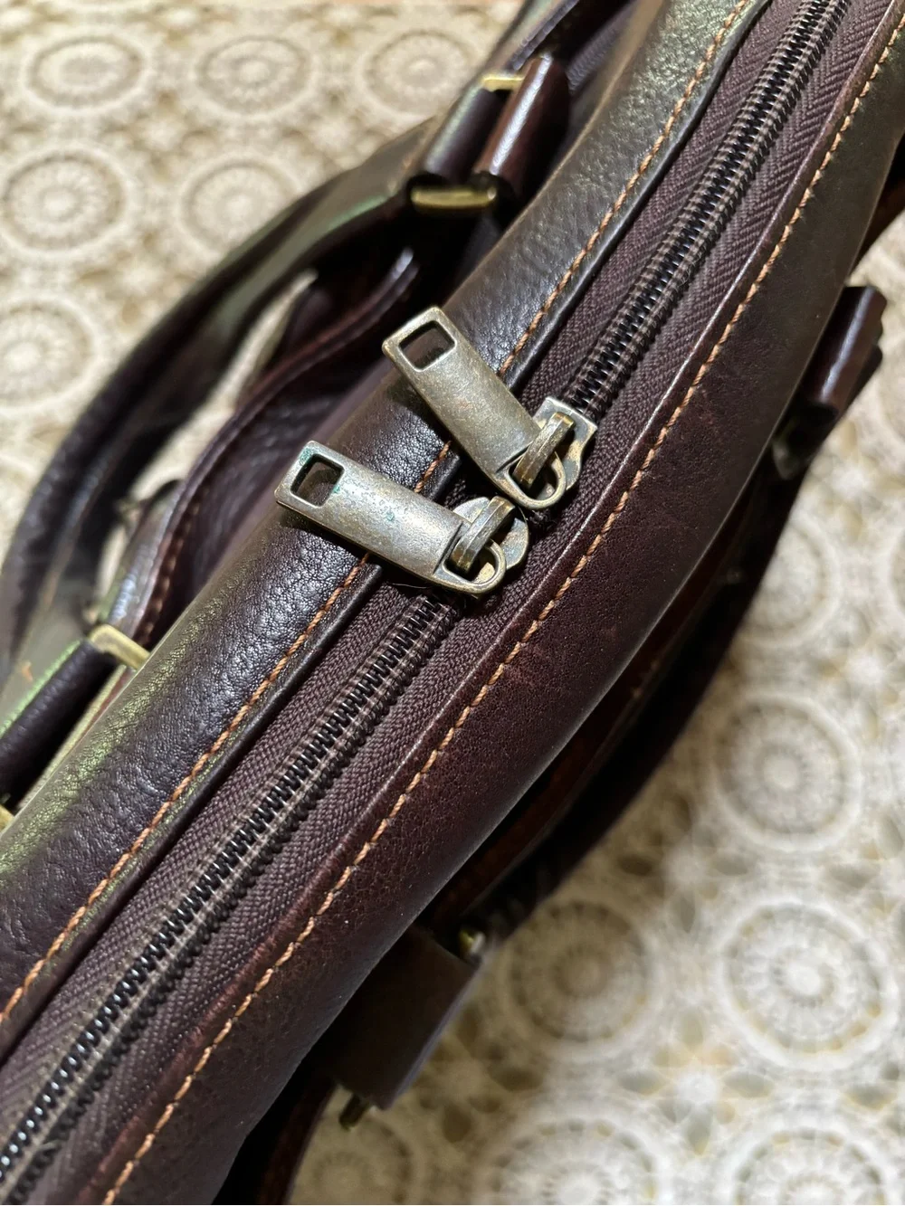 Wilsons Pebbled Leather Laptop Briefcase Messenger Bag Dark Brown Trolley Sleeve